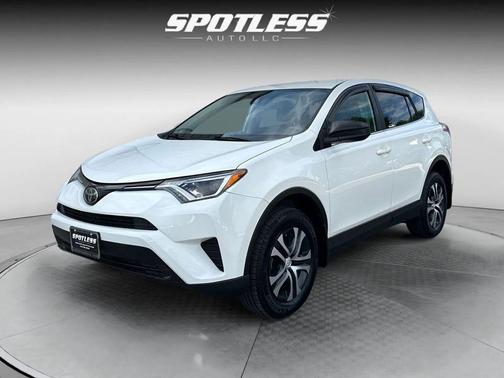 Super White 2017 Toyota RAV4 LE