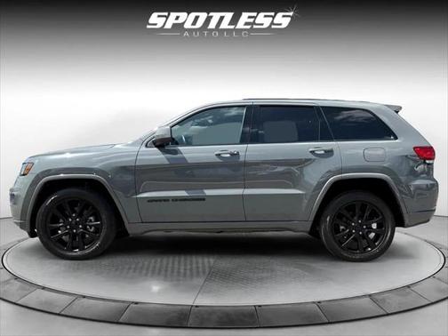 2021 Jeep Grand Cherokee Laredo