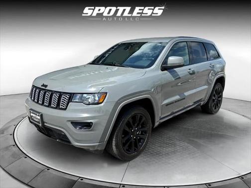 2021 Jeep Grand Cherokee Laredo