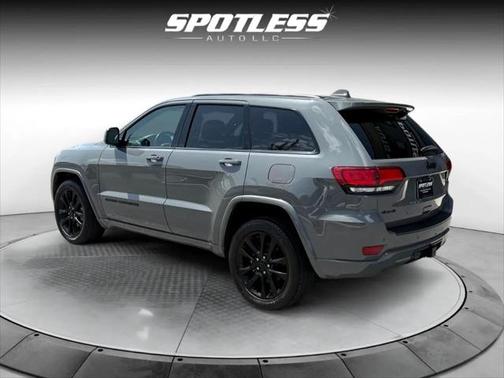 2021 Jeep Grand Cherokee Laredo