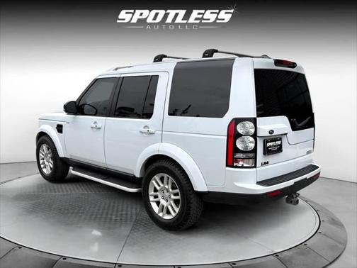 2016 Land Rover LR4 Base