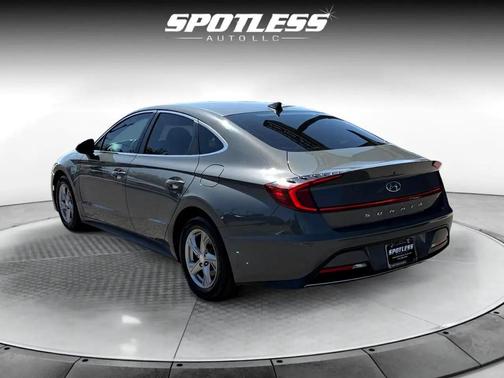 2021 Hyundai SONATA SE