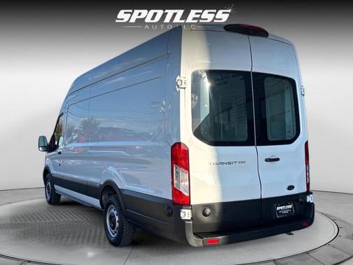 2020 Ford Transit-250 Base
