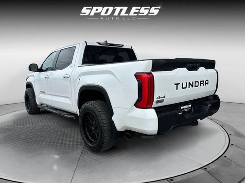 Ice Cap 2024 Toyota Tundra SR5