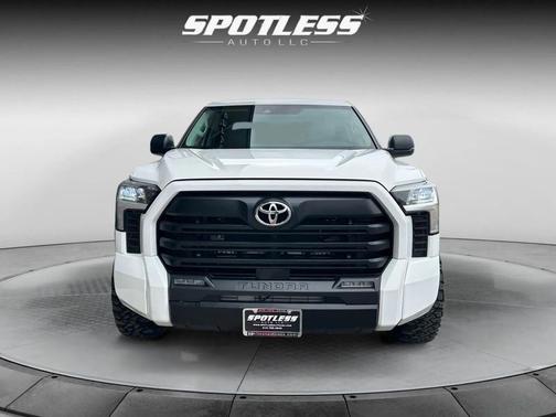 Ice Cap 2024 Toyota Tundra SR5
