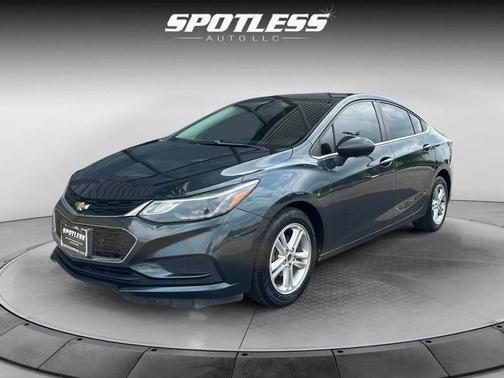 Graphite Metallic 2017 Chevrolet Cruze LT