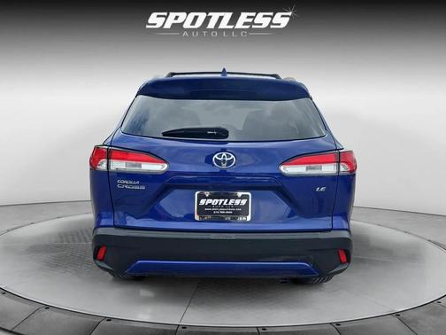 Blue Crush Metallic 2024 Toyota Corolla Cross LE