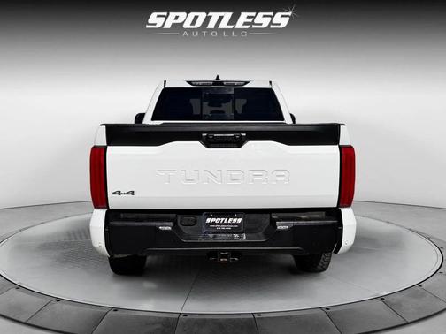 2022 Toyota Tundra SR5