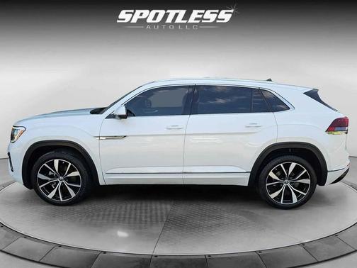 2024 Volkswagen Atlas Cross Sport 2.0T SEL Premium