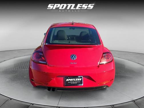 2019 Volkswagen Beetle 2.0T SE