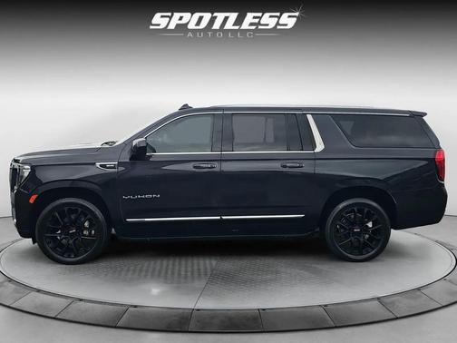 Titanium Rush Metallic 2023 GMC Yukon XL SLT