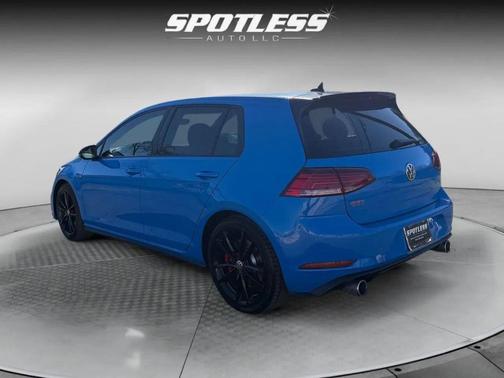2021 Volkswagen Golf GTI 2.0T SE DSG