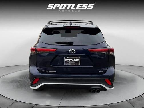 2023 Toyota Highlander XSE