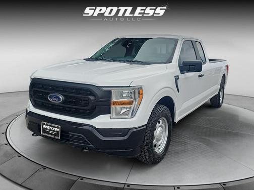 Oxford White 2022 Ford F-150 XL Truck