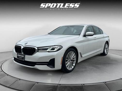 Mineral White Metallic 2021 BMW 530 530i