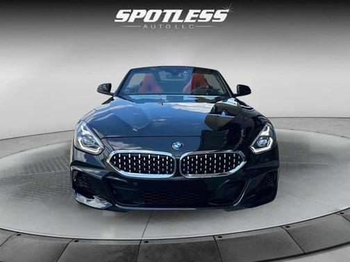 Black Sapphire Metallic 2021 BMW Z4 sDrive30i