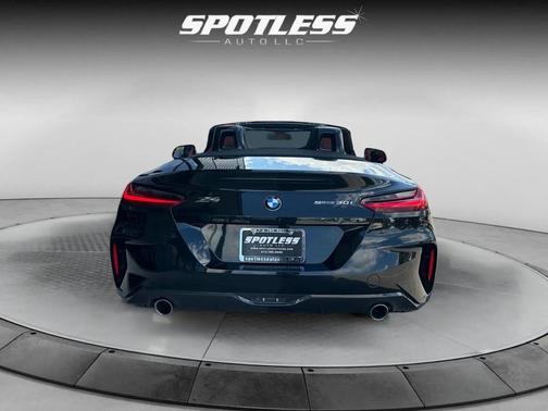 Black Sapphire Metallic 2021 BMW Z4 sDrive30i