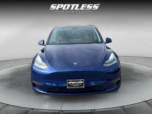 Deep Blue Metallic 2023 Tesla Model Y Long Range