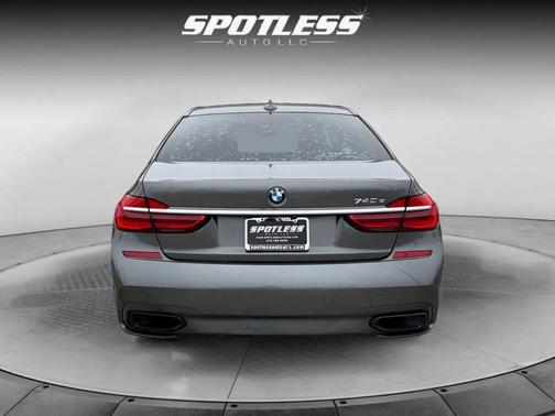 2017 BMW 740e xDrive iPerformance