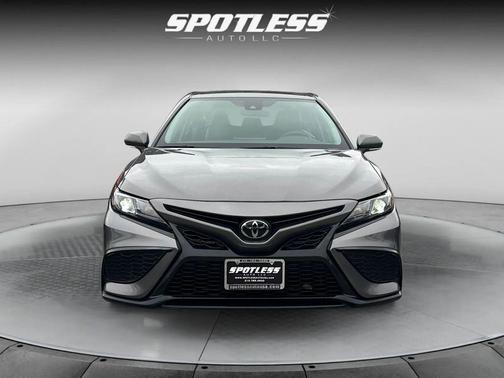 Predawn Gray Mica 2022 Toyota Camry SE