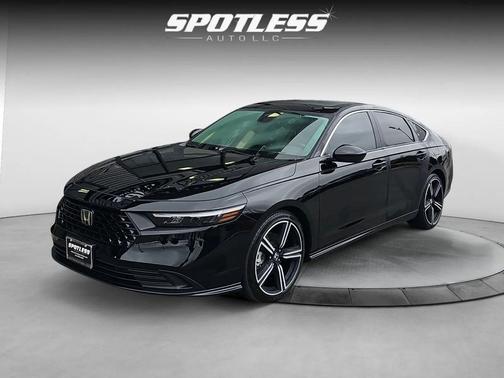 Crystal Black Pearl 2023 Honda Accord Hybrid Sport
