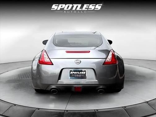2018 Nissan 370Z Base