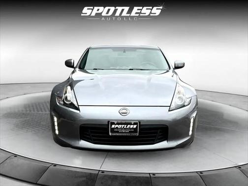 2018 Nissan 370Z Base