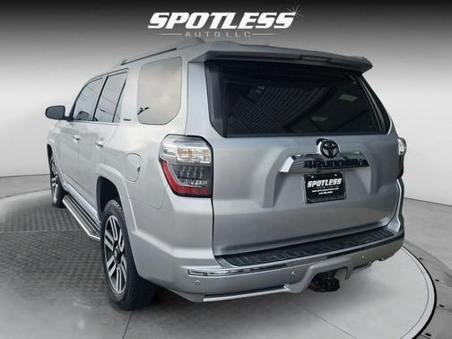 Classic Silver Metallic 2016 Toyota 4Runner Limited