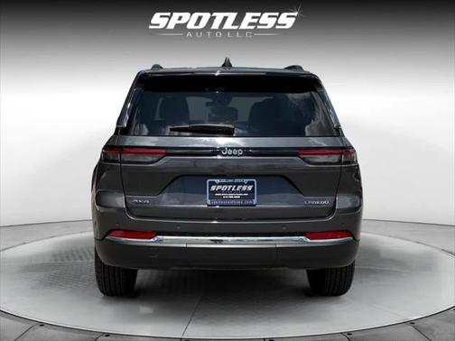 2024 Jeep Grand Cherokee Laredo