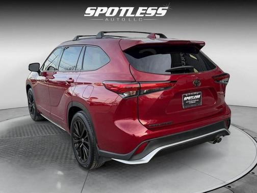 2023 Toyota Highlander XSE