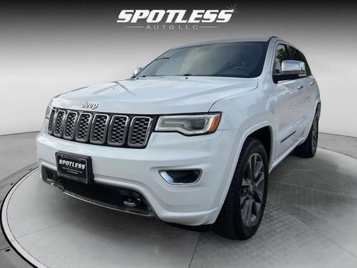 Bright White Clearcoat 2017 Jeep Grand Cherokee Overland