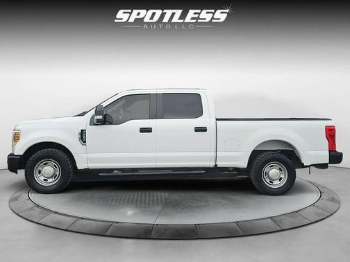 Oxford White 2019 Ford F-250 XL