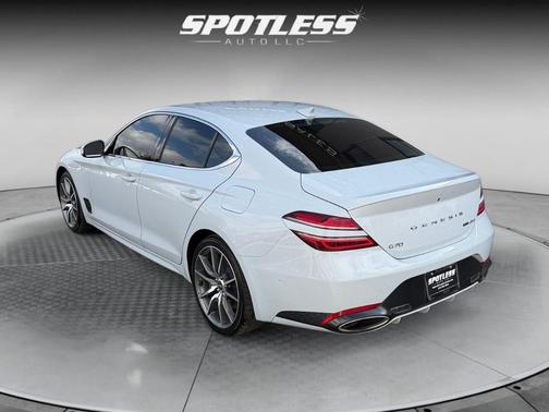 2022 Genesis G70 3.3T AWD