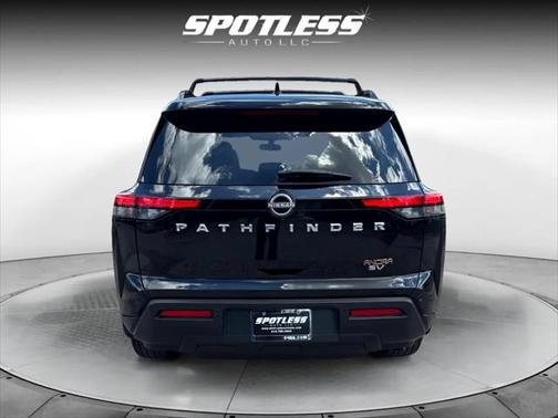 2022 Nissan Pathfinder SV 2WD