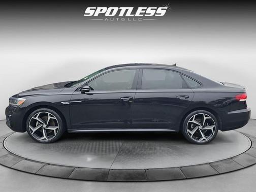 2020 Volkswagen Passat 2.0T R-Line