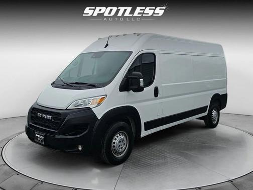 Bright White Clearcoat 2025 RAM ProMaster 2500 Tradesman