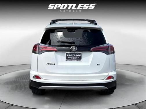 2016 Toyota RAV4 SE