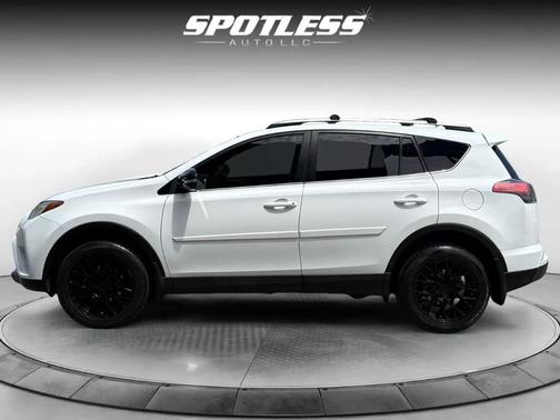 2016 Toyota RAV4 SE