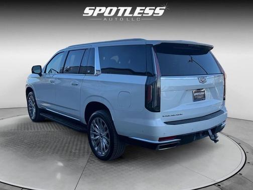 2022 Cadillac Escalade ESV Premium Luxury