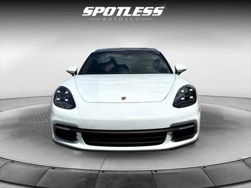 2019 Porsche Panamera Base