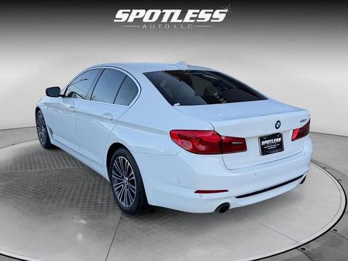 2019 BMW 530 530i