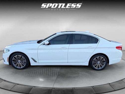2019 BMW 530 530i