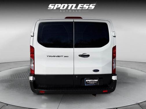2022 Ford Transit-350 XL