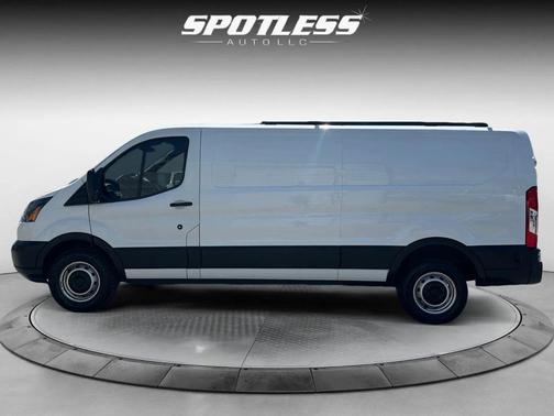 Oxford White 2019 Ford Transit-250 Base