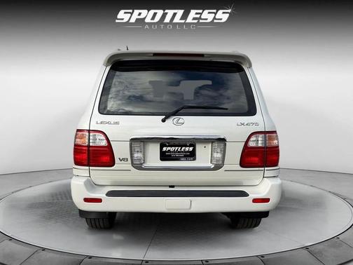 2003 Lexus LX 470 Base