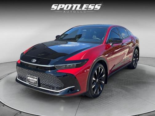 2024 Toyota Crown Platinum