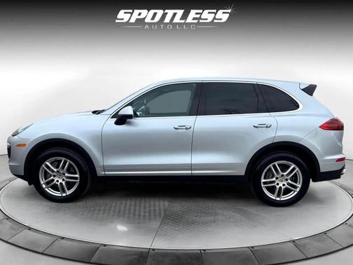 2016 Porsche Cayenne Base