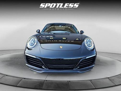 2018 Porsche 911 Carrera