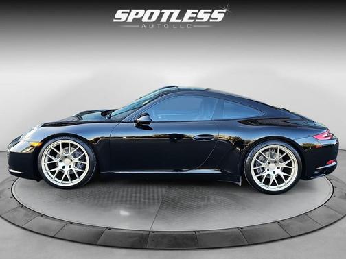 2018 Porsche 911 Carrera