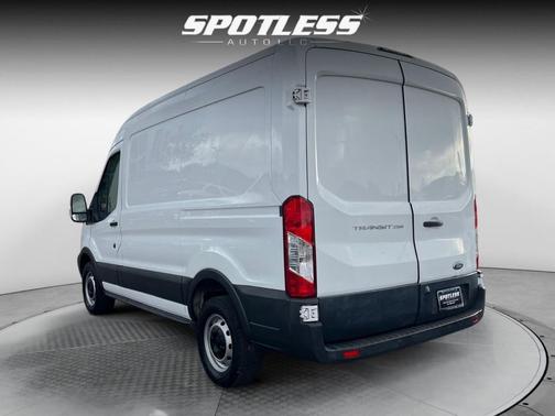 2017 Ford Transit-250 Base